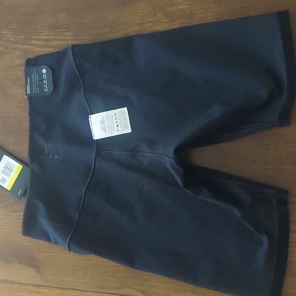 Nike - Picture 7 of 14